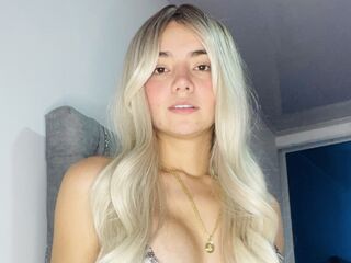 shaved pussy cam AlisonWillson