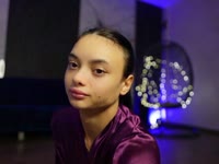 well , i m a good , loving and honest perso. in my country we say that essence are in the small bottles , so i d say it s kinda true ))  i m 1,57 cm and 40 kg :) chek up on me to see if i m your type :)