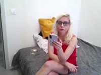 I am a cute curvy Lady who likes to have adventures and nice time. I like books especially criminals and thrillers, and i like to play squash in my freetime.