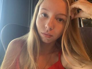 cam strip tease AdenaMcfalls