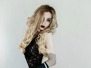 cam chat AngelikaMoebius