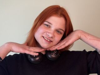 camslut topless ChiaPreuitt