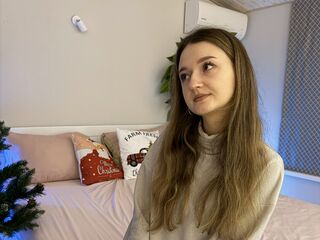 nude webcamgirl CyrenaLuxe