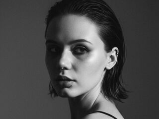 Kinky webcam girl JudithSterett