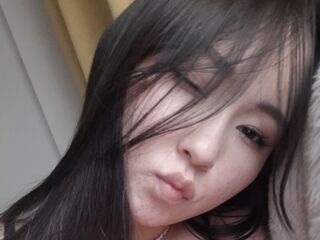 camslut masturbating LauriMoradel