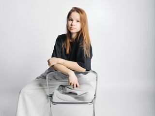 hot cam girl spreading pussy LinaForbishh