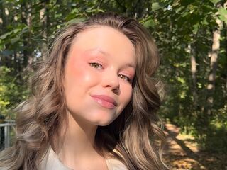 camgirl masturbating SharlenePernod