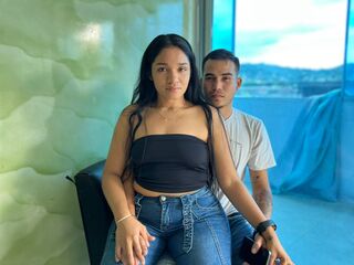 camcouple masturbating with sex toy ValeriaAndEdwar