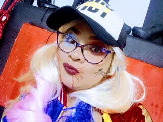 ass spanking cam girl BellucciSarah