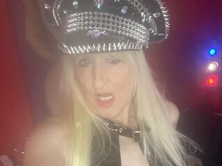 smoking fetish live cam GodessLulu