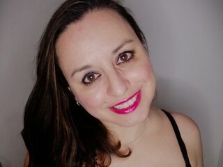 naughty webcam AdelaAlbaNatural