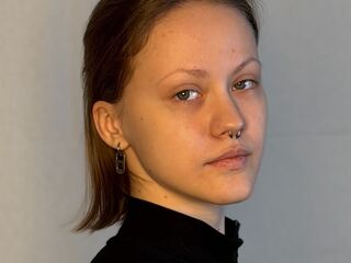 adult nude chat AlainaCaveness