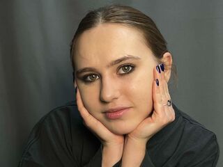 cam girl livecam AlanaHowlett