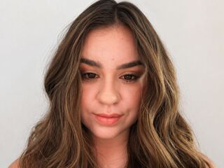 free livesex AlexandraThornt