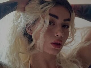hot cam girl spreading pussy AlinaVarenne