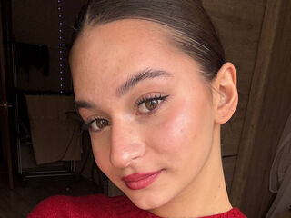 camgirl masturbating with sex toy AlisenBrown