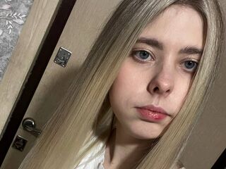 fingering girl chatroom AmariSpinger