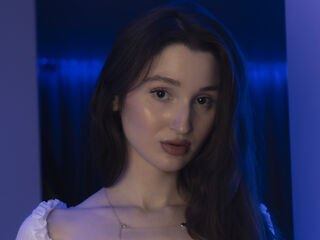 camslut naked AminaNim