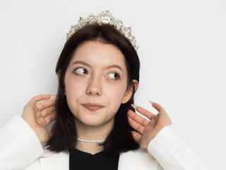 nude webcamgirl ArielleTewell