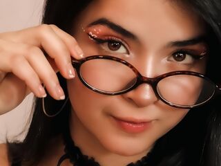 naughty camgirl fingering shaved pussy AteneaVelle