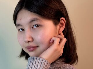 fingering girl cam BarbraDavion