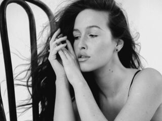 live video chat BettyLarson