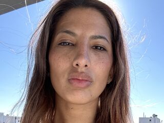 hot cam girl masturbating CarisimaVictoria