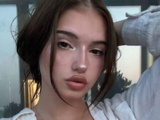 naked camgirl masturbating with vibrator CarlosRayna