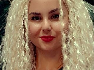 camgirl playing with dildo Carmines