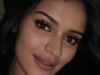 naked girl with webcam fingering pussy CarolSamha