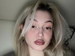 shower sex webcam CaseyHemmerling