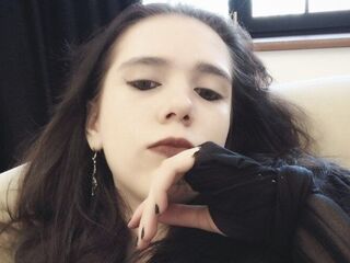 girl chatroom CatherineAtkins
