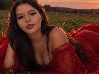 topless cam girl CeceliaSouza