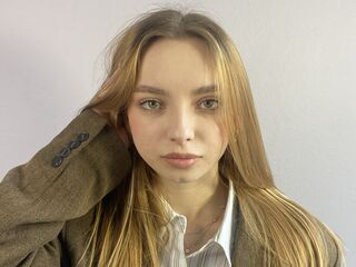 shaved pussy cam ChariseKuhnke