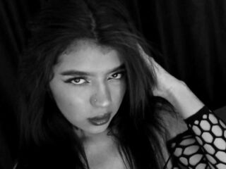 naked girl with webcam masturbating with dildo CharlotheLee