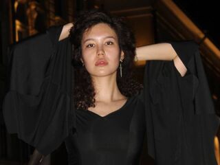 camslut fingering shaved pussy ClorindaNakagawa