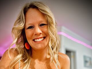 naked cam girl picture ColoradoWildWife