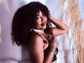 camgirl masturbating with sex toy DalilaHeins