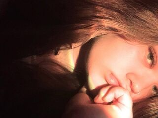 webcam girl ElleOner