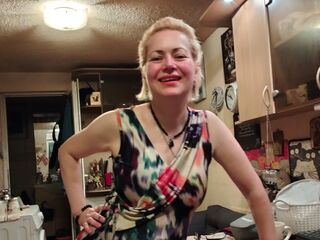 naked cam girl masturbating with vibrator ErwinaAmethist