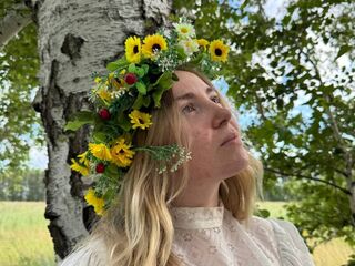 striptease show EstaCutchin