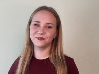 camgirl masturbating EugeniaDaily
