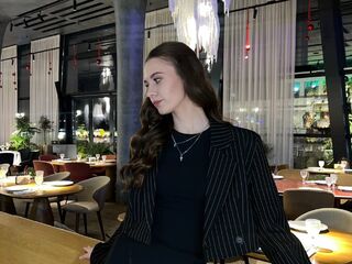 fingering girl cam JanethDevalk