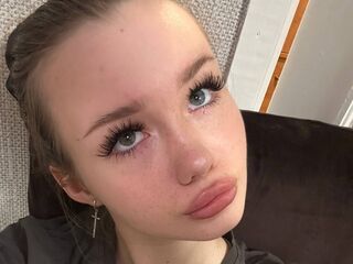 naked cam girl masturbating with sextoy JuliaStevens