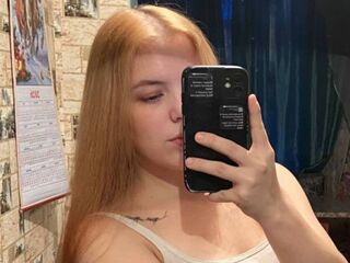 hot cam girl fingering pussy KarrieAnesi