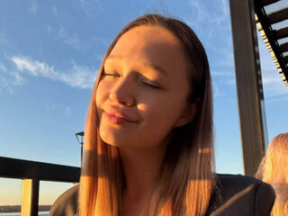 topless cam girl KatharineDeakyne