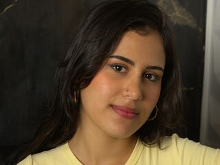 teaser cam KeilyBennett