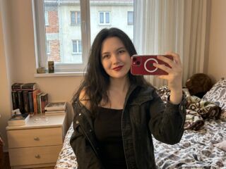 camgirl pic KeliCollymore