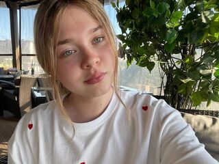 camwhore video KendallHennig