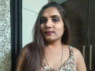 camgirl masturbating Komal